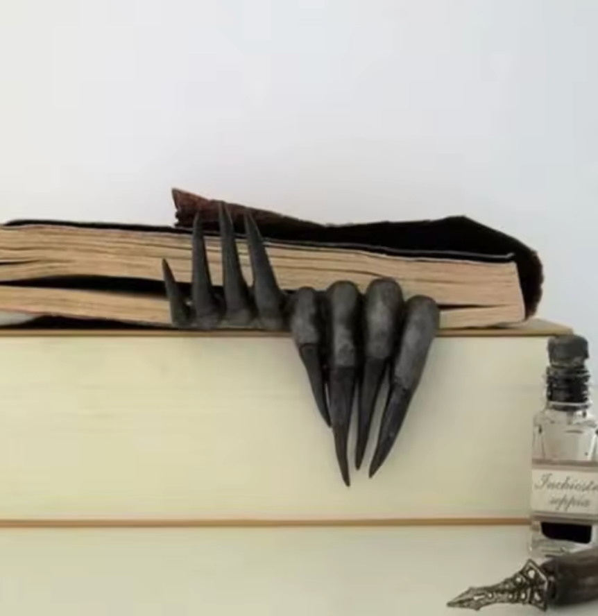 Demon Claws Bookmark Decor