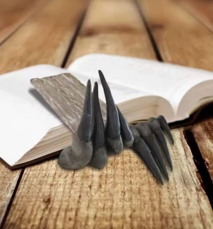 Demon Claws Bookmark Decor